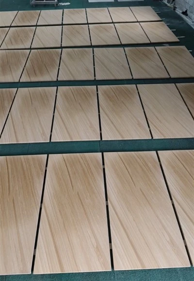 チーク材砂岩壁被覆材